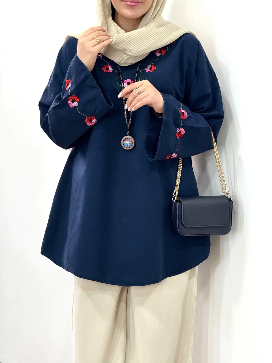 مانتو لینن گلدوزی نرگس